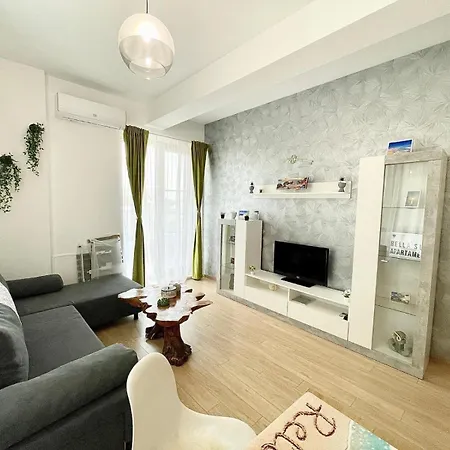 Bella Sun Apartament ナボダリ